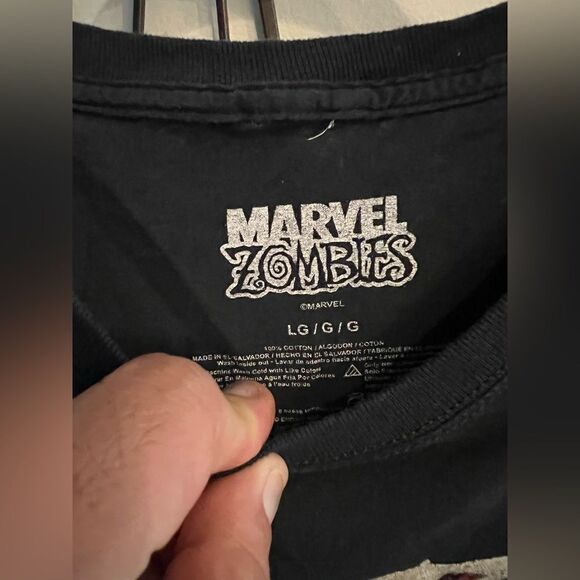 Marvel Zombies Long Sleeve T-Shirt - Marvel Zombie Heads Ripping Out - Picture 7 of 7